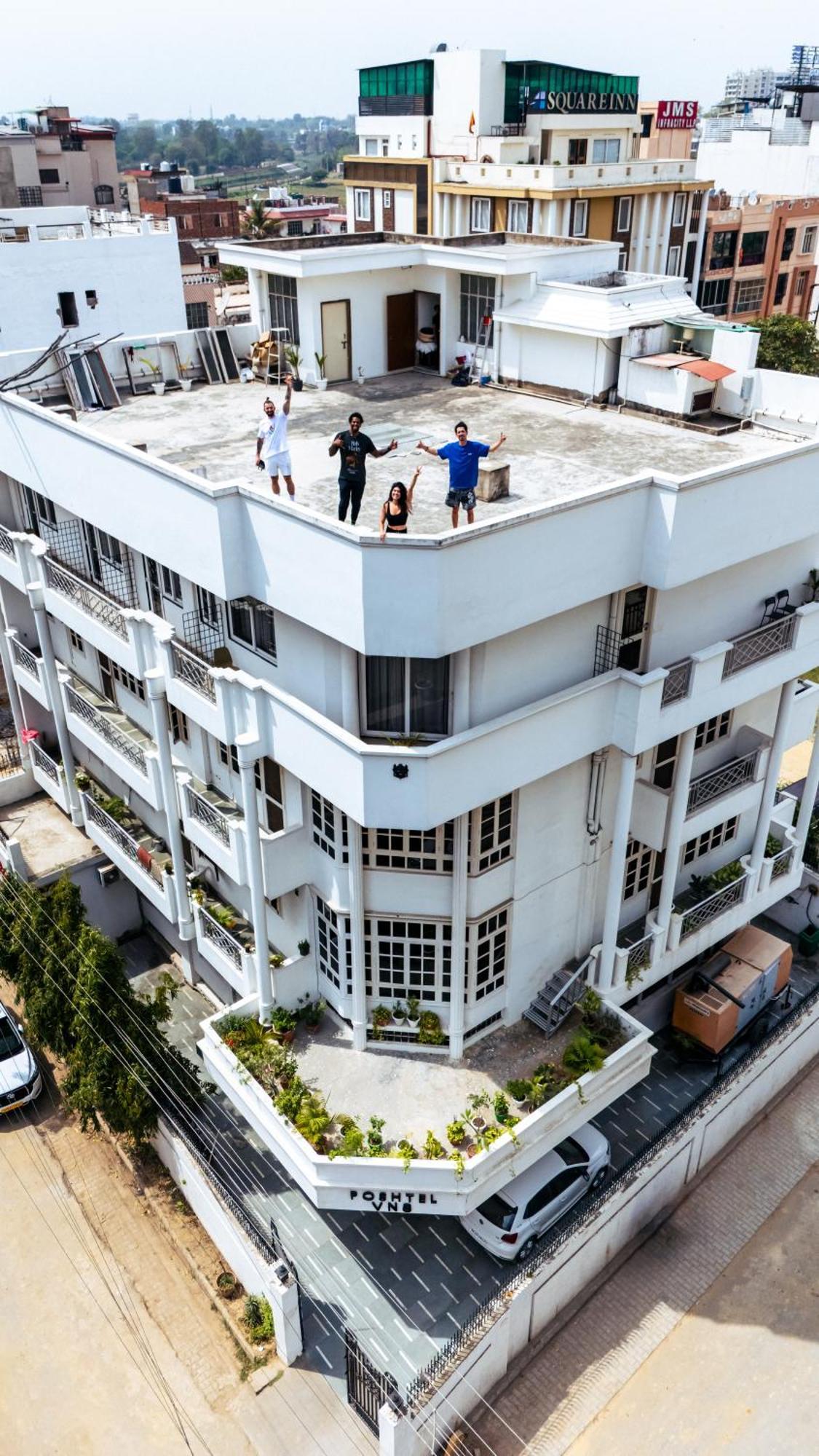 דירות ורנאסי Poshtel Vns מראה חיצוני תמונה